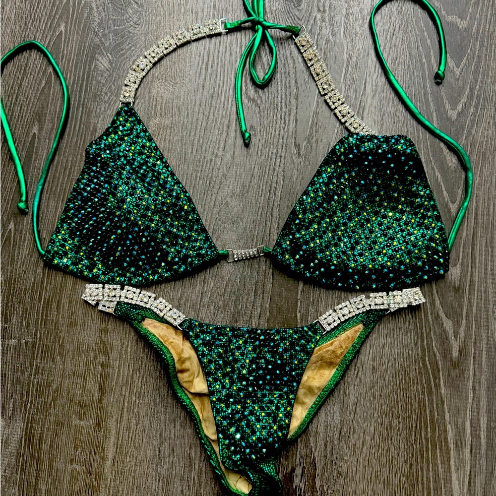 Ravish Sands competition Bikini emerald green